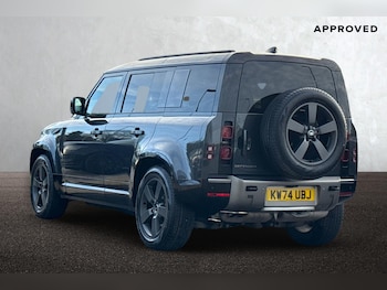Used Land Rover Defender 2024 for sale - 76718464: Photo