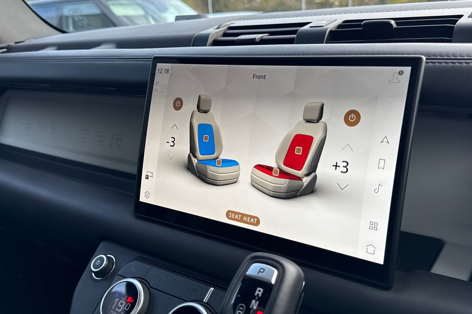 Used Land Rover Defender 2024 for sale - 76718464: Photo 43