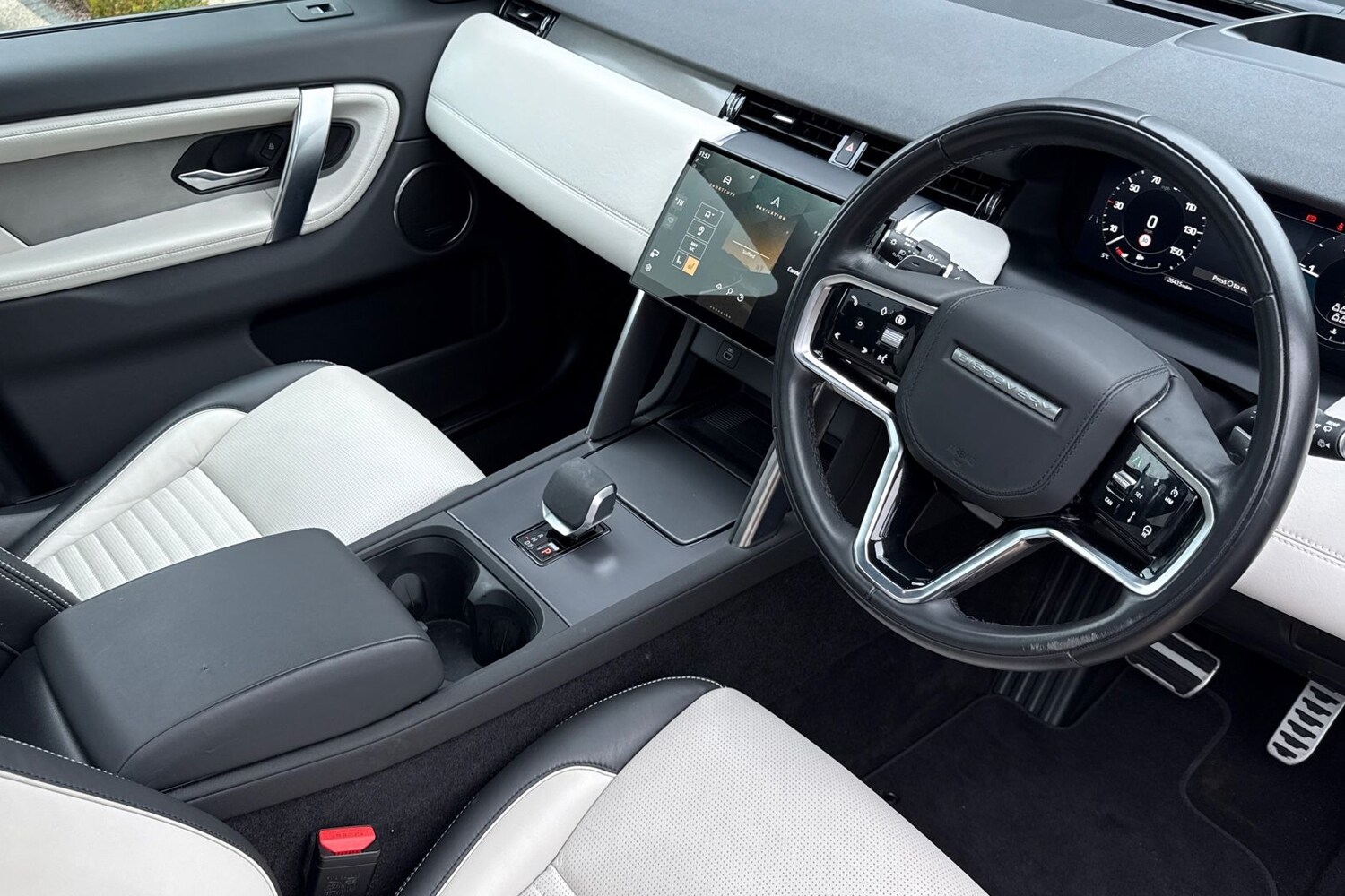 Used Land Rover Discovery Sport 2024 for sale - 77368331: Photo 32