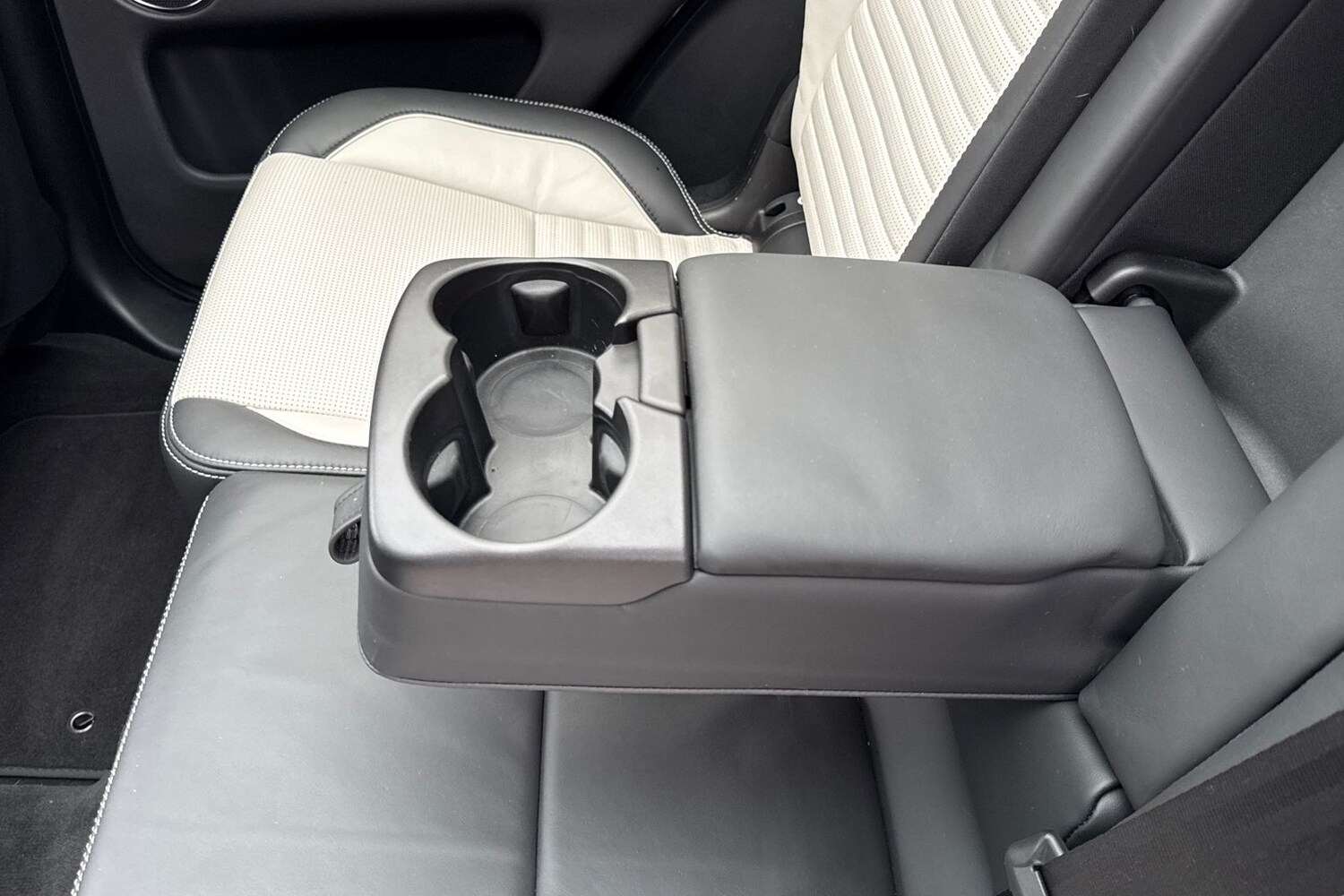 Used Land Rover Discovery Sport 2024 for sale - 77368331: Photo 43