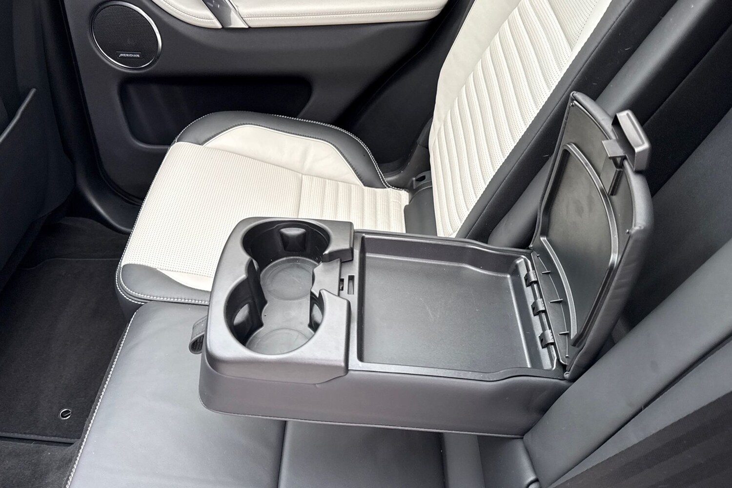 Used Land Rover Discovery Sport 2024 for sale - 77368331: Photo 44