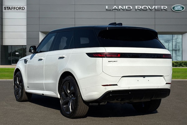 Used Land Rover Range Rover Sport 2025 for sale - 74130495: Photo 2