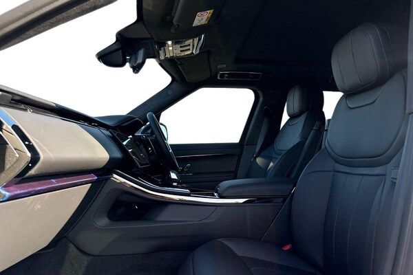 Used Land Rover Range Rover Sport 2025 for sale - 74130495: Photo 3