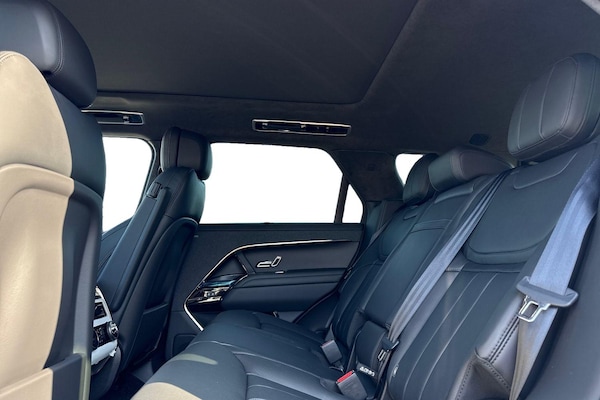 Used Land Rover Range Rover Sport 2025 for sale - 74130495: Photo 4