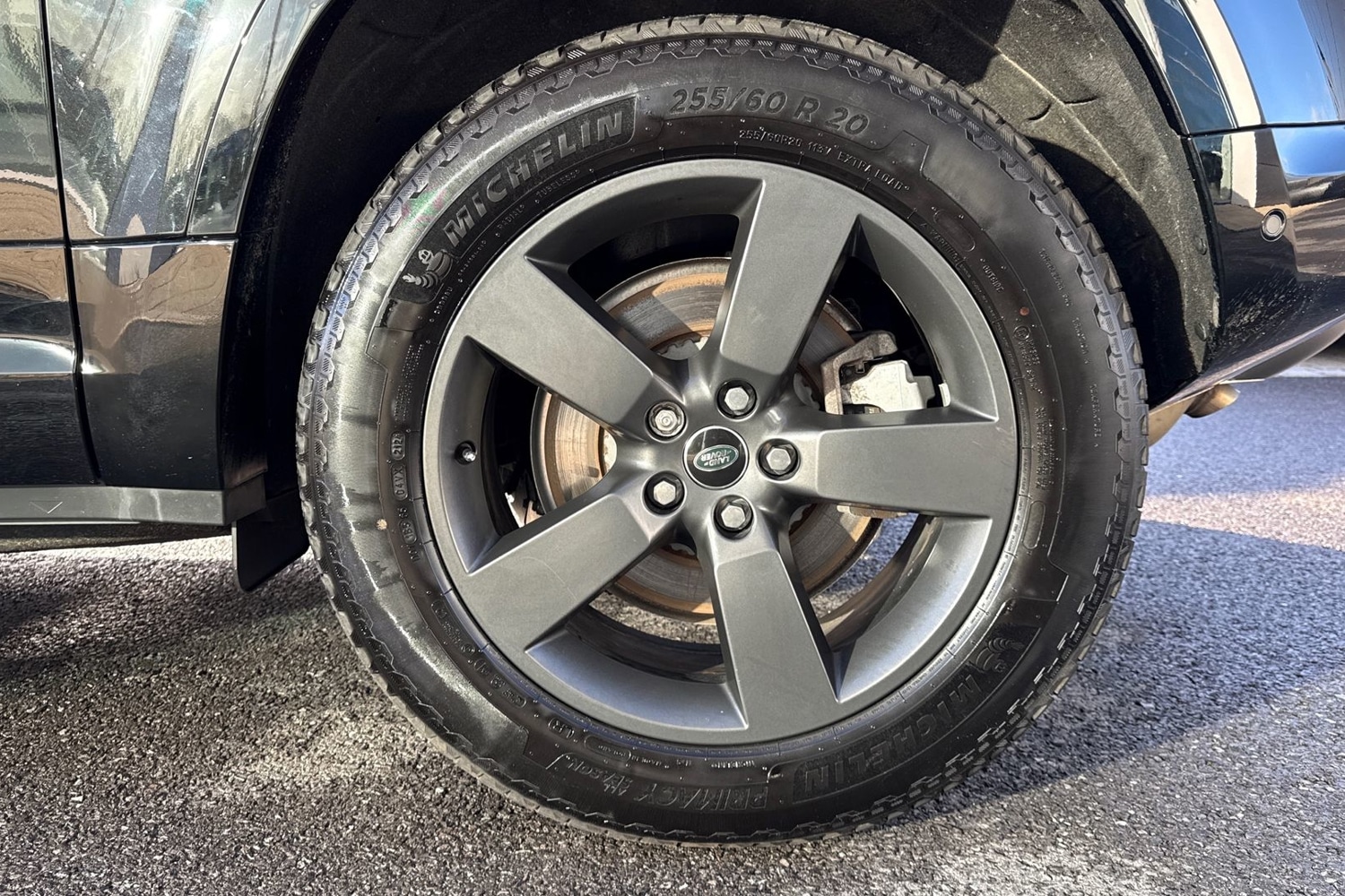 Used Land Rover Defender 2024 for sale - 76896084: Photo 32