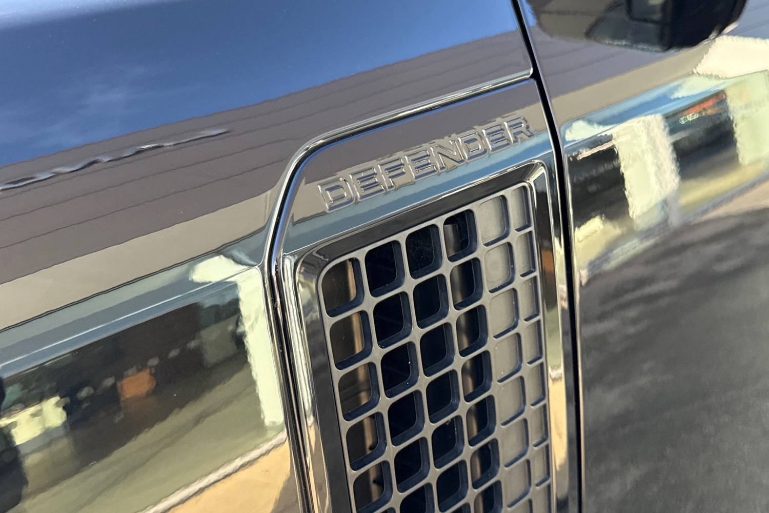 Used Land Rover Defender 2024 for sale - 76896084: Photo 34