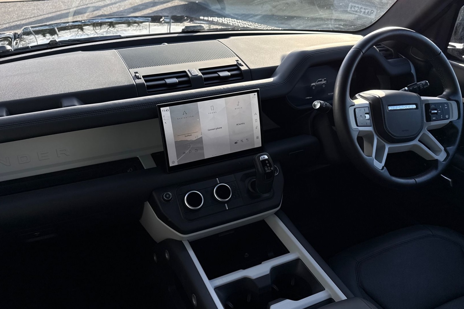 Used Land Rover Defender 2024 for sale - 76896084: Photo 41