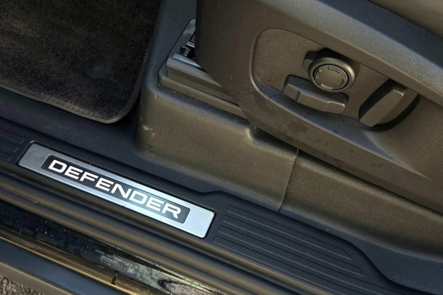 Used Land Rover Defender 2024 for sale - 76896084: Photo 42