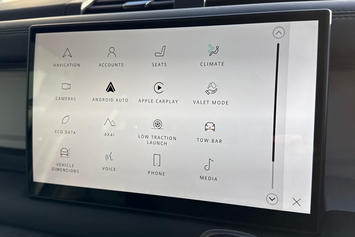 Used Land Rover Defender 2024 for sale - 76896084: Photo 46