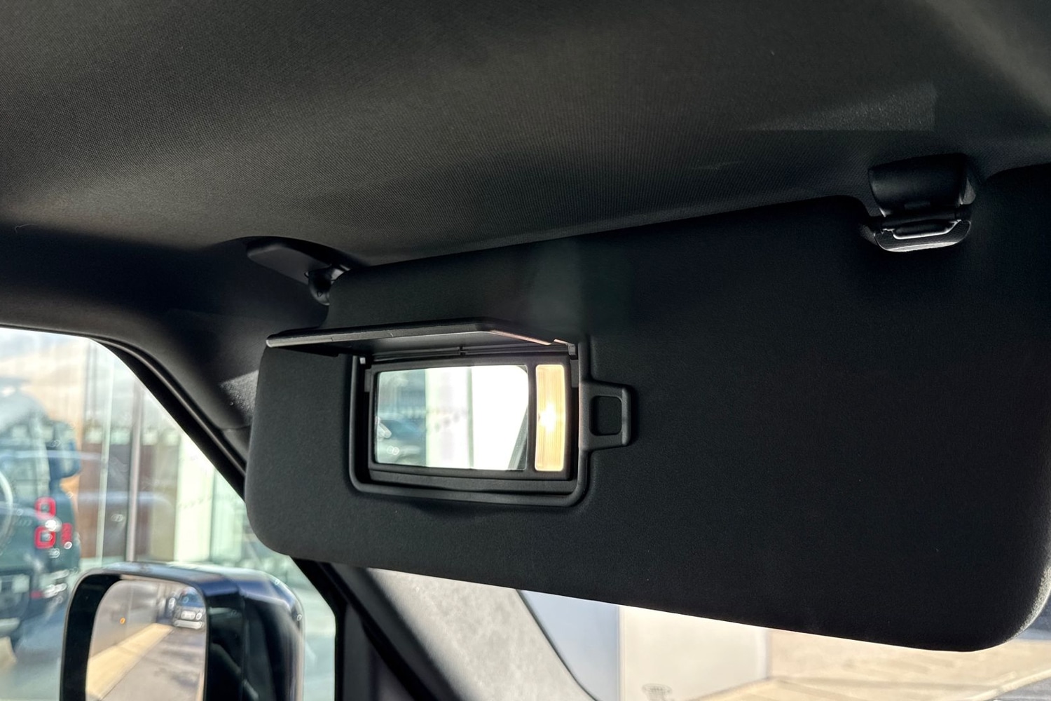 Used Land Rover Defender 2024 for sale - 76896084: Photo 48