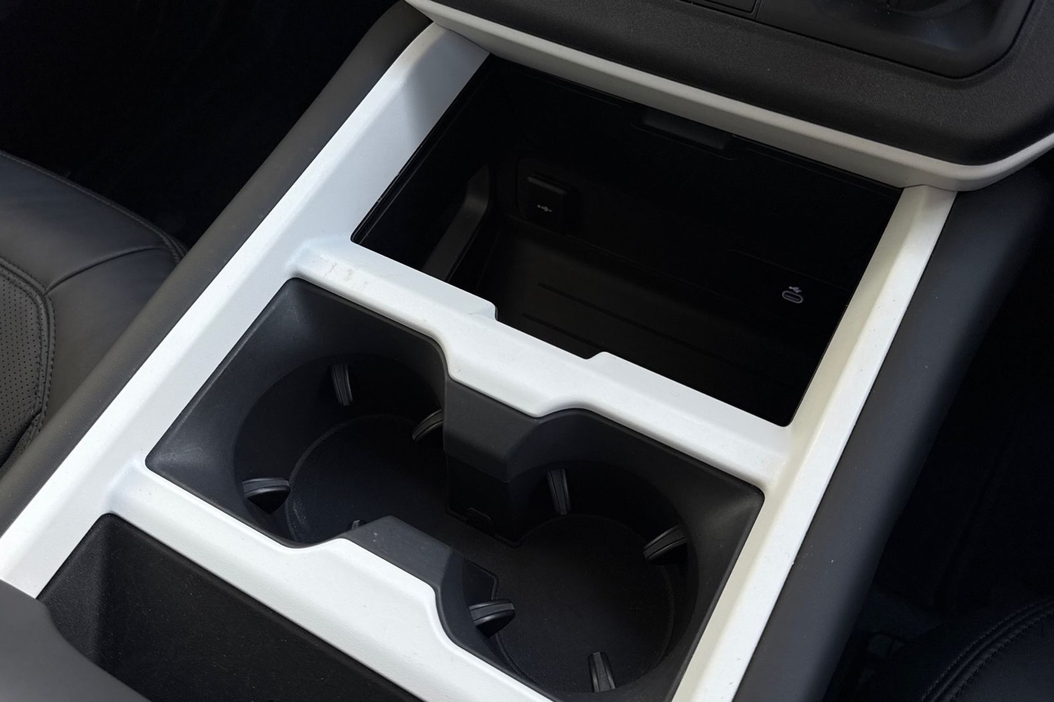 Used Land Rover Defender 2024 for sale - 76896084: Photo 49