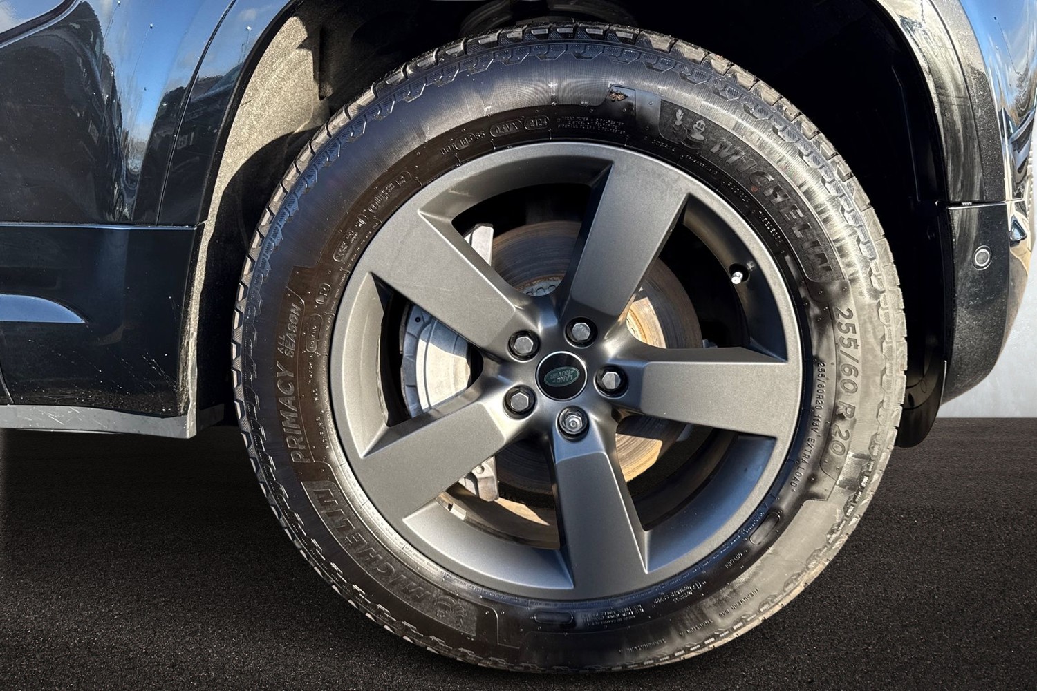 Used Land Rover Defender 2024 for sale - 76896084: Photo 9