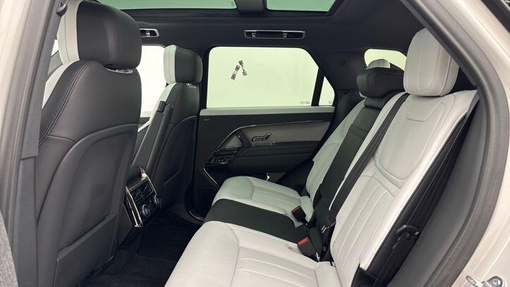 Used Land Rover Range Rover Sport 2025 for sale - 77520318: Photo 4