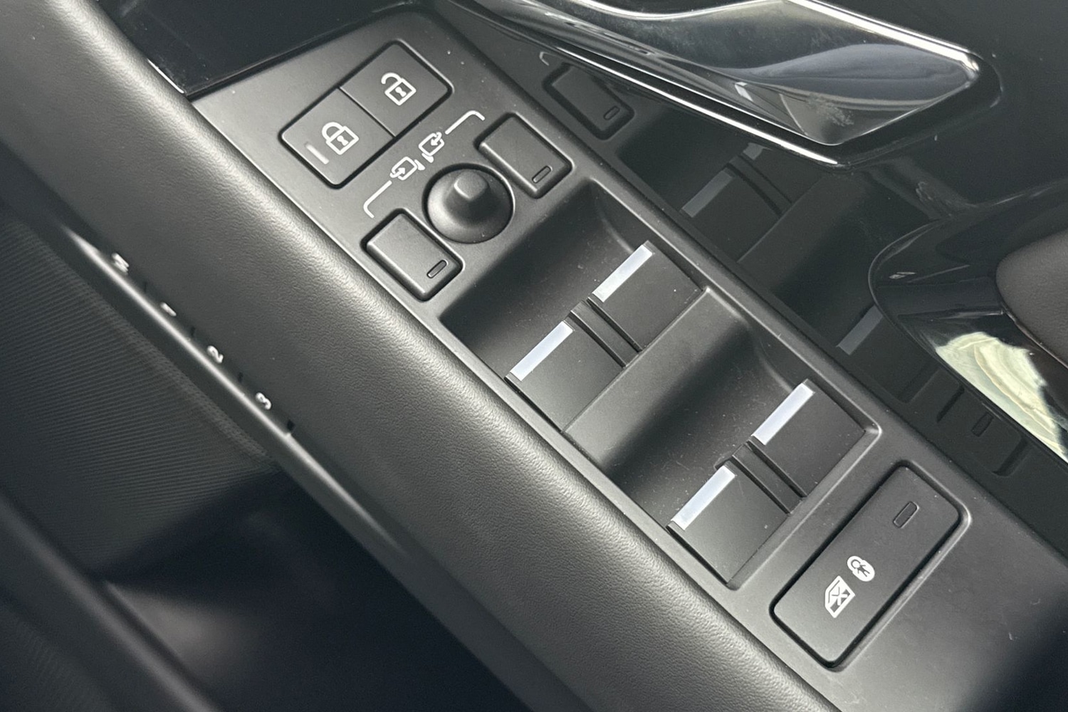 Used Land Rover Range Rover Evoque 2025 for sale - 76128495: Photo 30