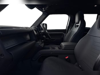 Used Land Rover Defender 110 2026 for sale - 78325901: Photo