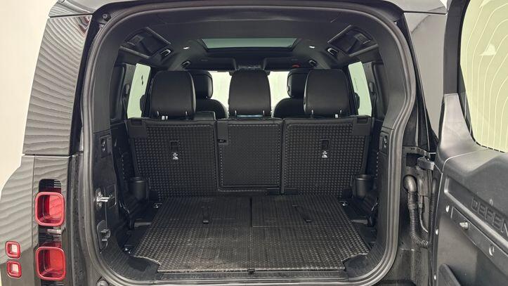 Used Land Rover Defender 2024 for sale - 77287084: Photo 11