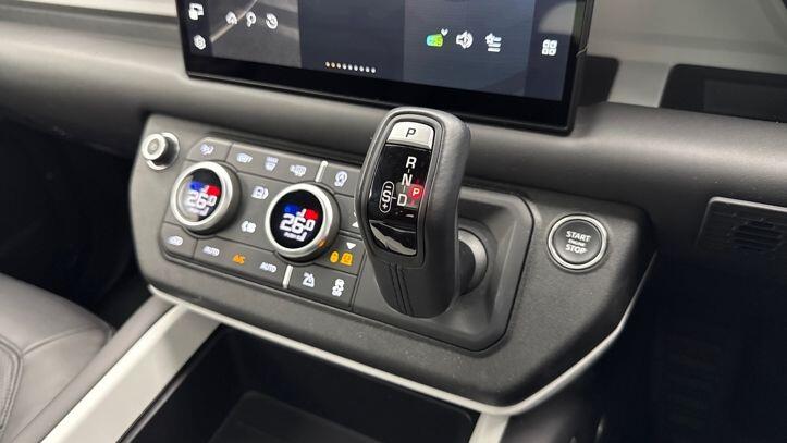 Used Land Rover Defender 2024 for sale - 77287084: Photo 14