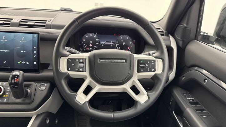 Used Land Rover Defender 2024 for sale - 77287084: Photo 16