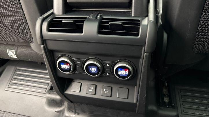 Used Land Rover Defender 2024 for sale - 77287084: Photo 18