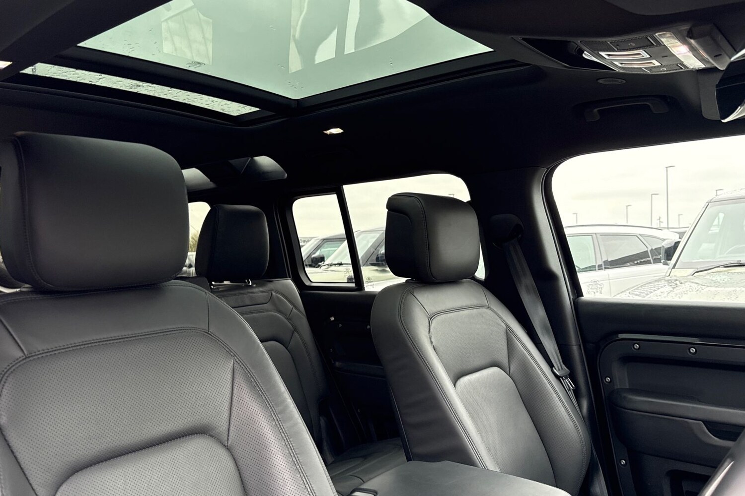 Used Land Rover Defender 110 2024 for sale - 77287084: Photo 22