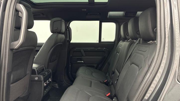 Used Land Rover Defender 2024 for sale - 77287084: Photo 4