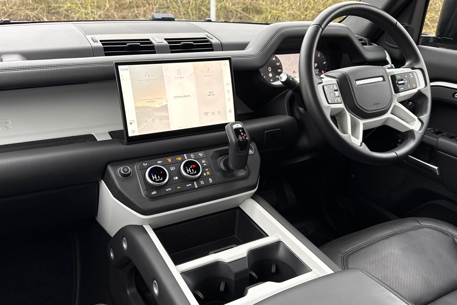 Used Land Rover Defender 110 2024 for sale - 77287084: Photo 43