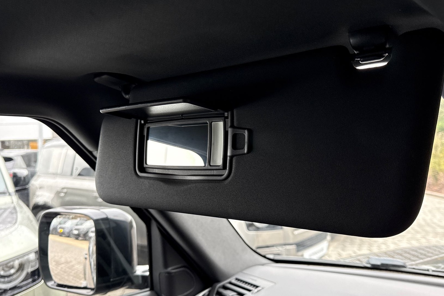 Used Land Rover Defender 110 2024 for sale - 77287084: Photo 51