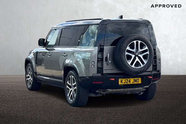 Used Land Rover Defender 110 2024 for sale - 76065305: Photo 2