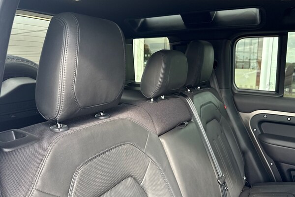 Used Land Rover Defender 110 2024 for sale - 76065305: Photo 36