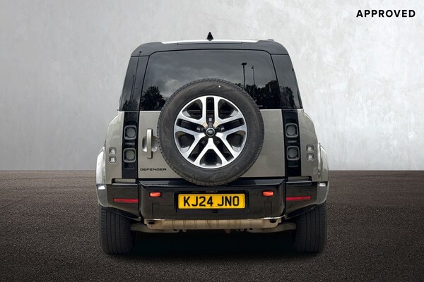 Used Land Rover Defender 110 2024 for sale - 76065305: Photo 7