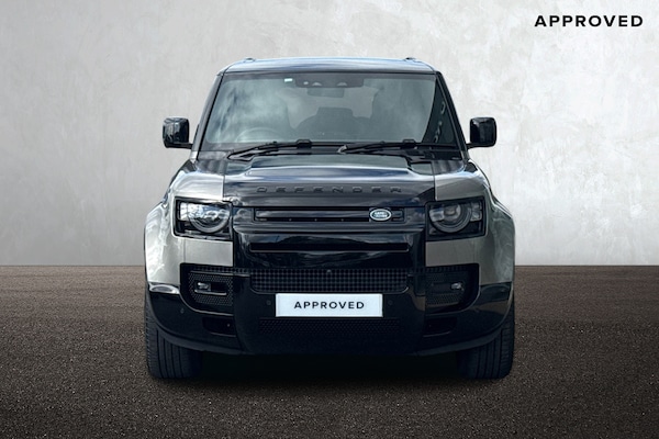 Used Land Rover Defender 110 2024 for sale - 76065305: Photo 8