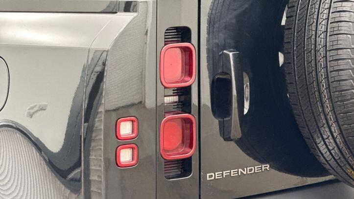 Used Land Rover Defender 2024 for sale - 77399683: Photo 18