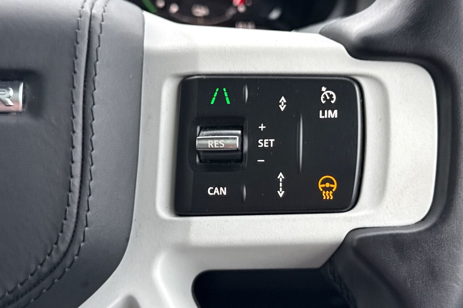 Used Land Rover Defender 110 2024 for sale - 77399683: Photo 34