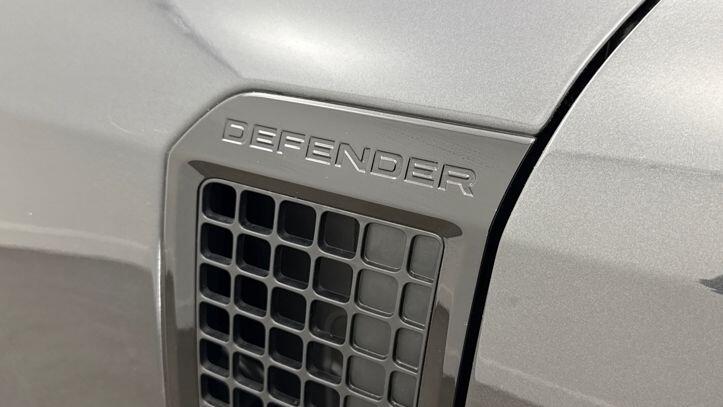 Used Land Rover Defender 2024 for sale - 77368405: Photo 19