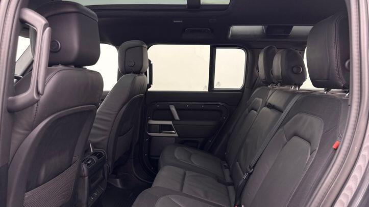 Used Land Rover Defender 2024 for sale - 77368405: Photo 4