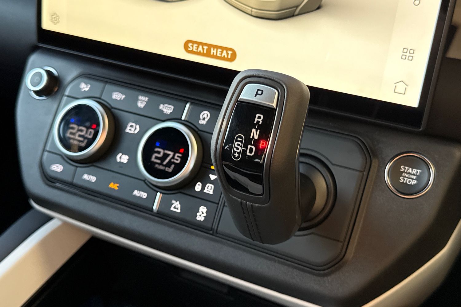 Used Land Rover Defender 110 2026 for sale - 76590426: Photo 16