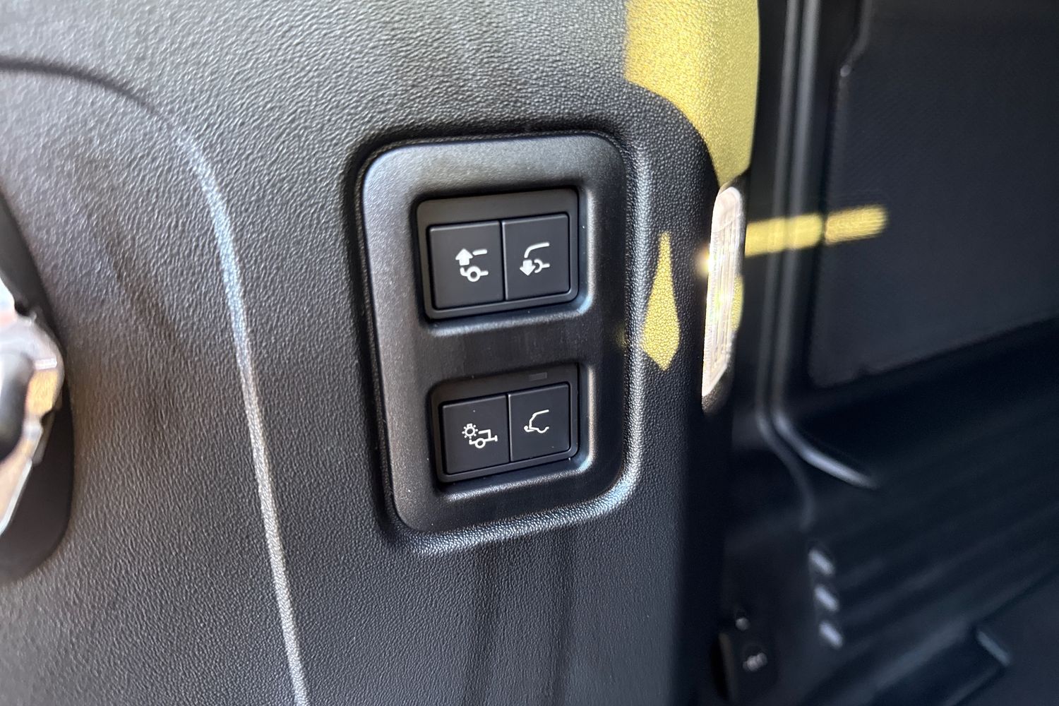 Used Land Rover Defender 110 2026 for sale - 76590426: Photo 25