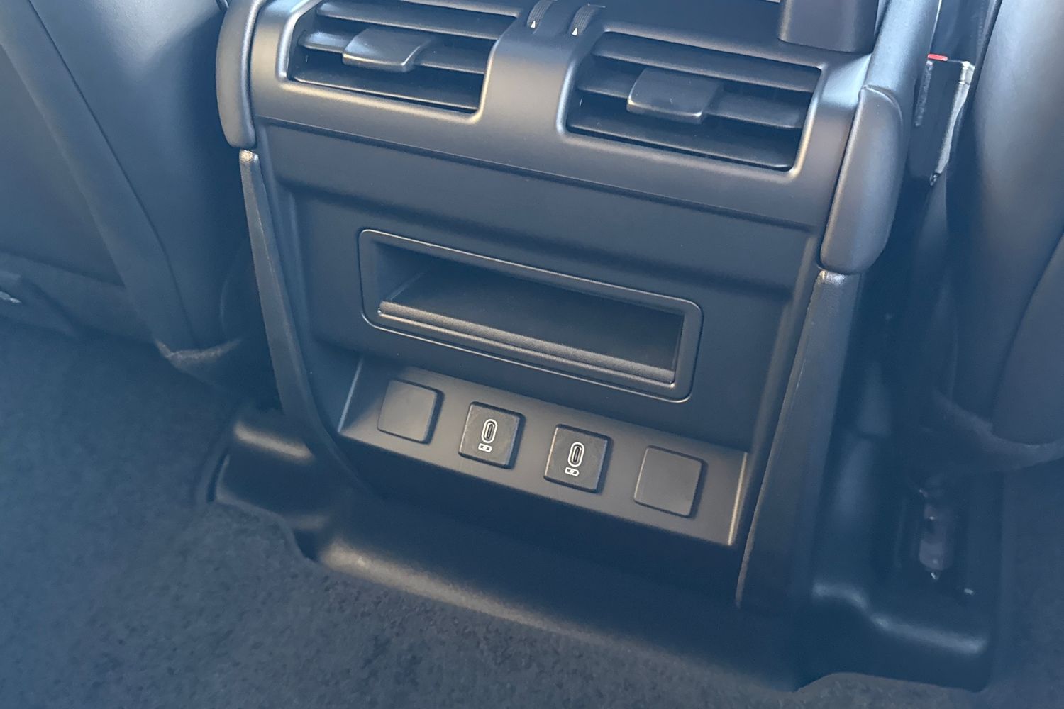 Used Land Rover Defender 110 2026 for sale - 76590426: Photo 30