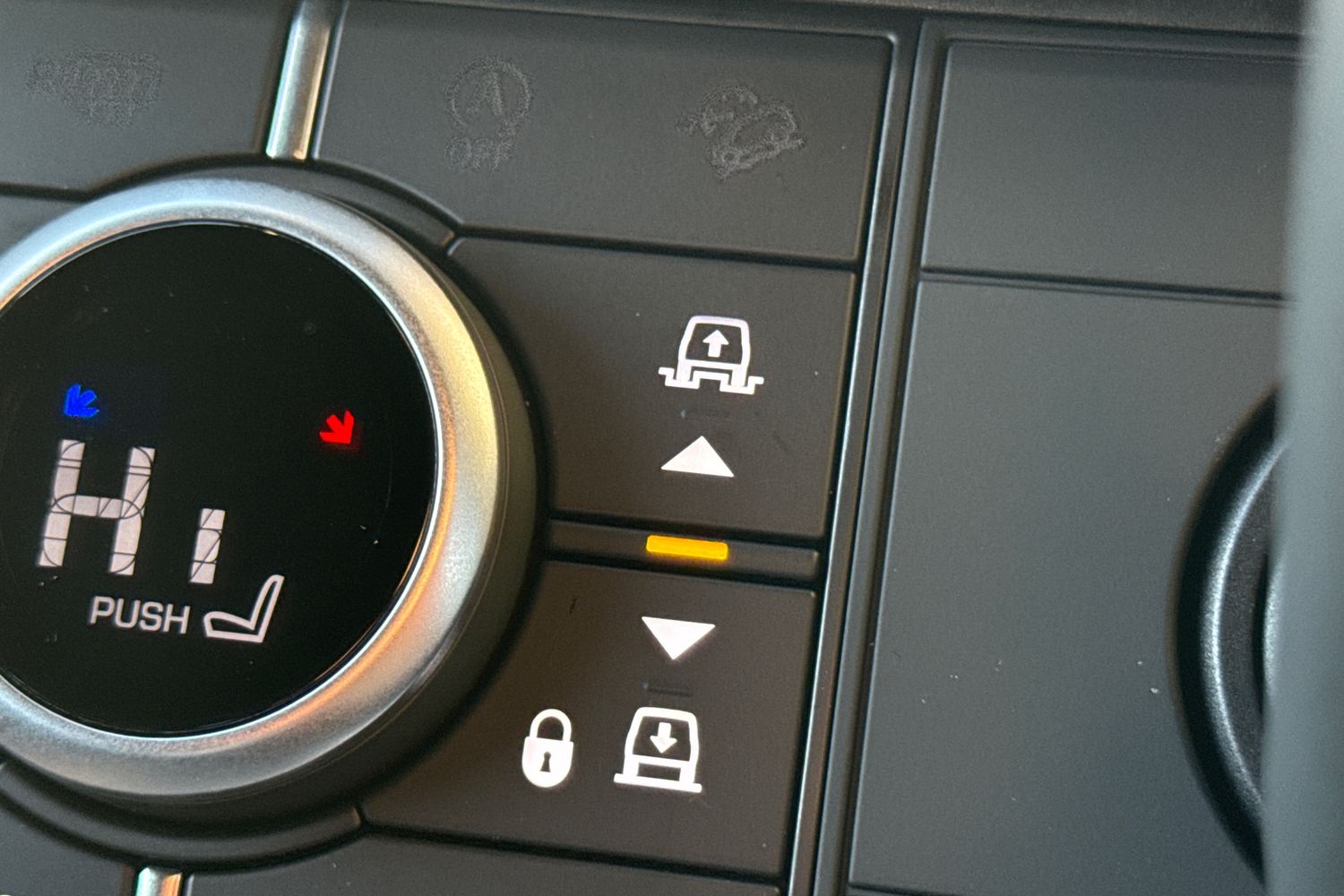 Used Land Rover Defender 110 2026 for sale - 76590426: Photo 44