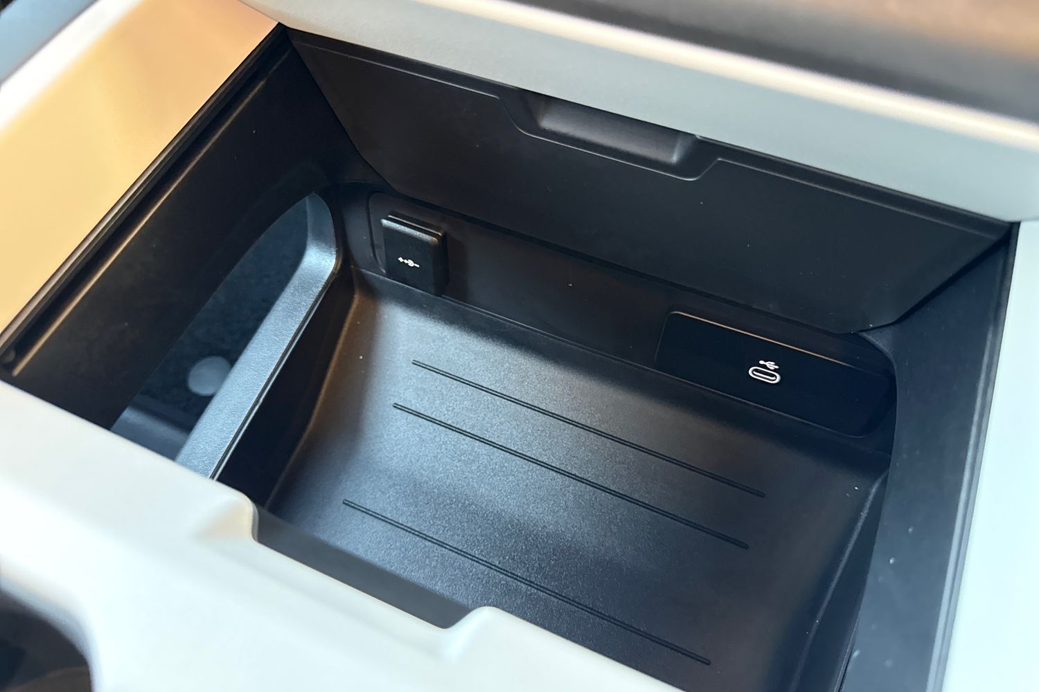 Used Land Rover Defender 110 2026 for sale - 76590426: Photo 46