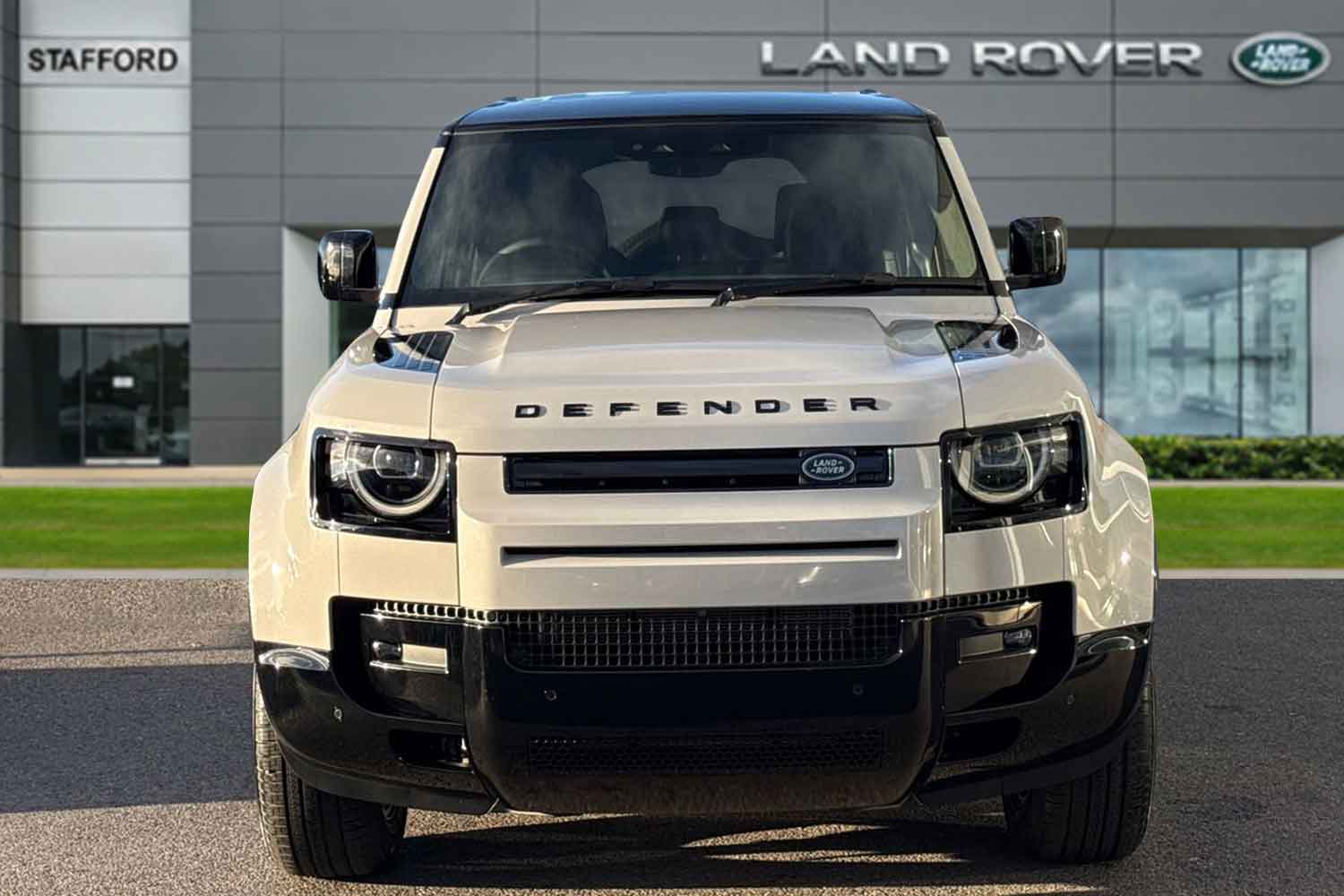 Used Land Rover Defender 110 2026 for sale - 76590426: Photo 7