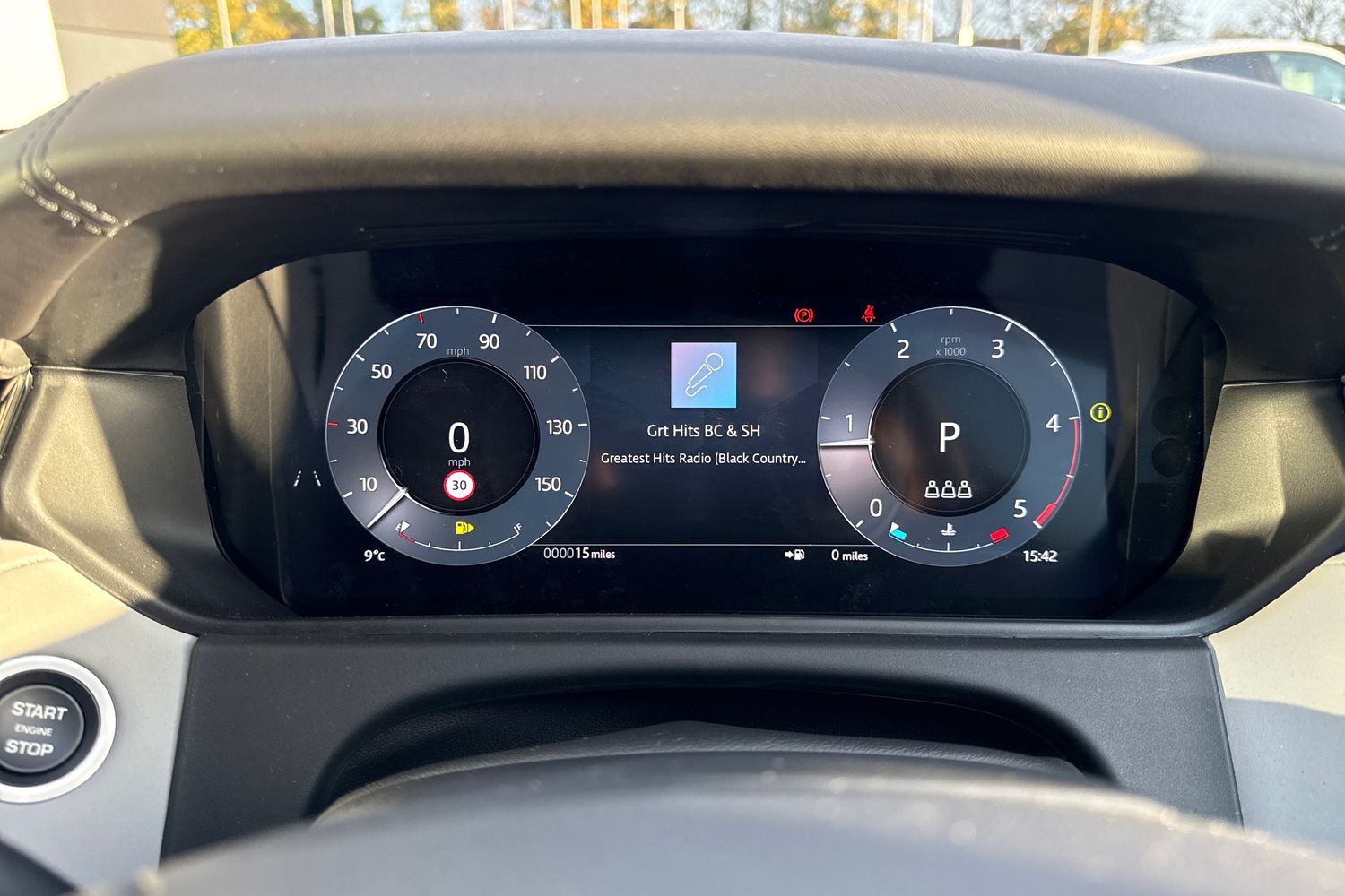 Used Land Rover Range Rover Velar 2025 for sale - 76364582: Photo 15