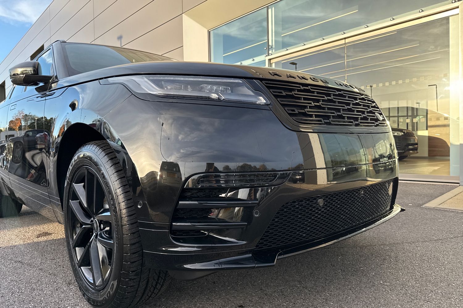 Used Land Rover Range Rover Velar 2025 for sale - 76364582: Photo 27