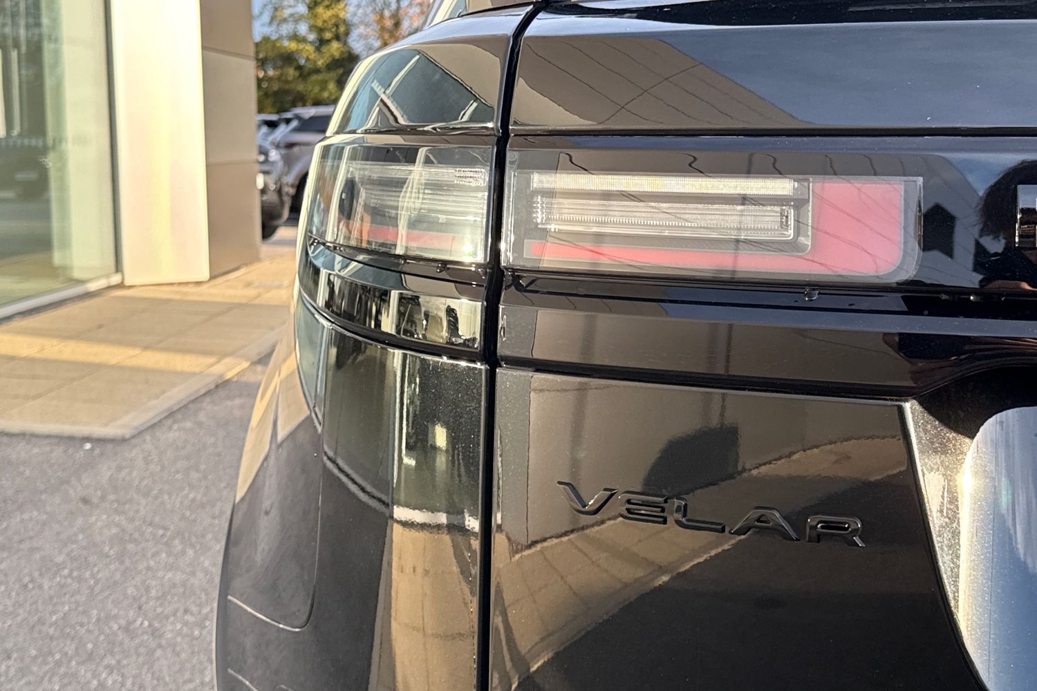 Used Land Rover Range Rover Velar 2025 for sale - 76364582: Photo 29