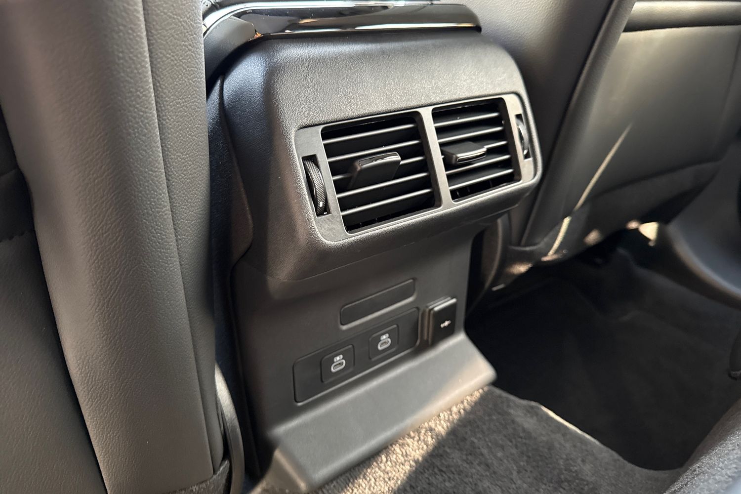 Used Land Rover Range Rover Velar 2025 for sale - 76364582: Photo 37