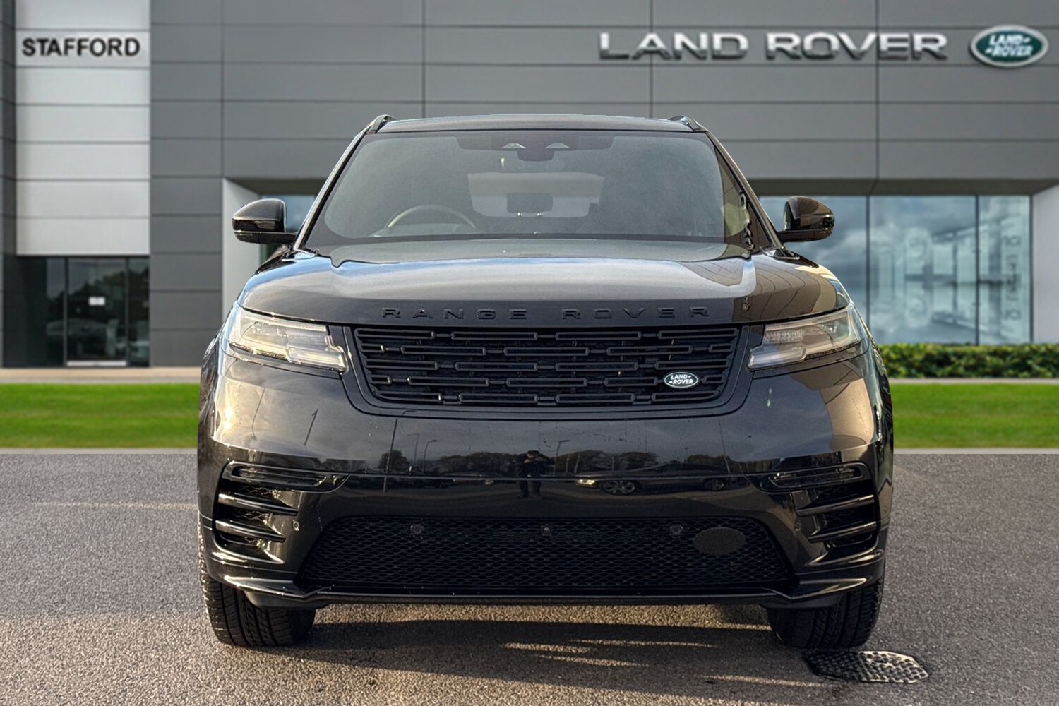 Used Land Rover Range Rover Velar 2025 for sale - 76364582: Photo 7