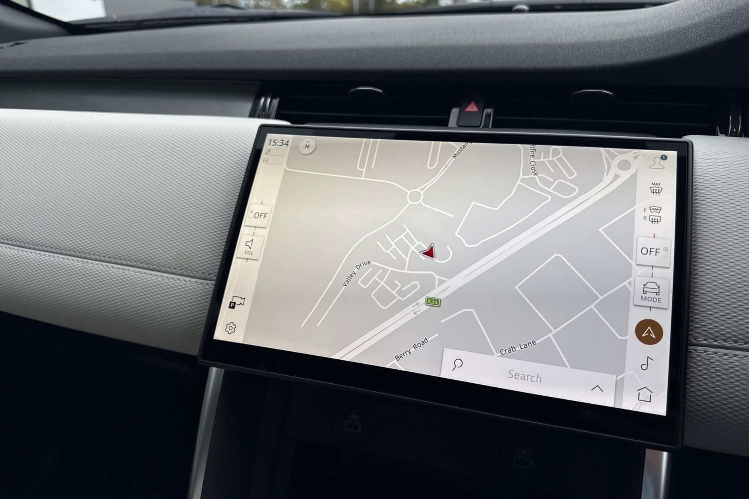 Used Land Rover Discovery Sport 2025 for sale - 76330828: Photo 14