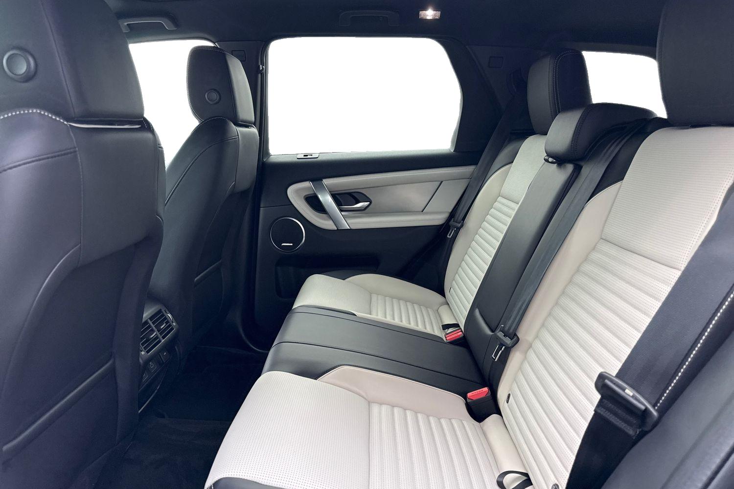 Used Land Rover Discovery Sport 2025 for sale - 76330828: Photo 4