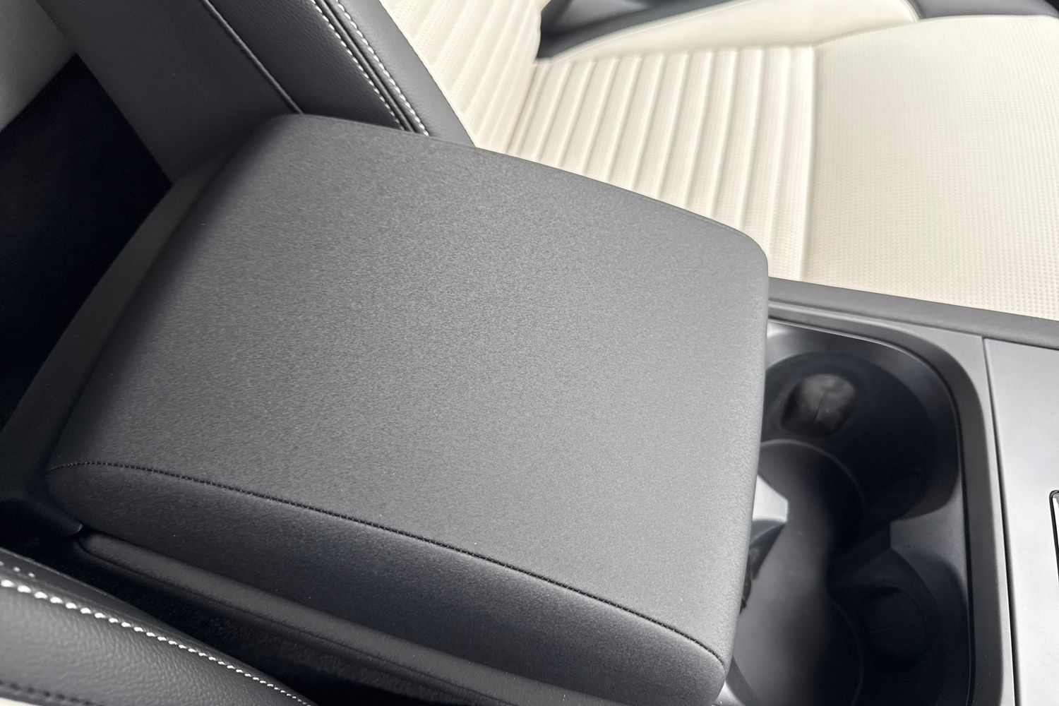 Used Land Rover Discovery Sport 2025 for sale - 76330828: Photo 41