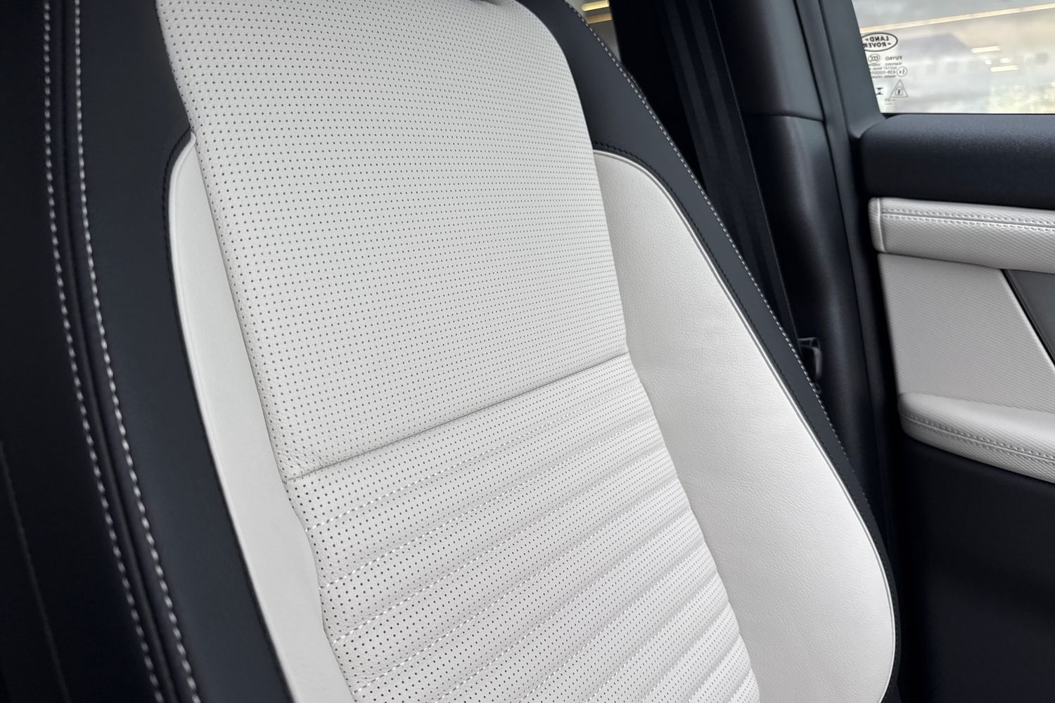 Used Land Rover Discovery Sport 2025 for sale - 76330828: Photo 43